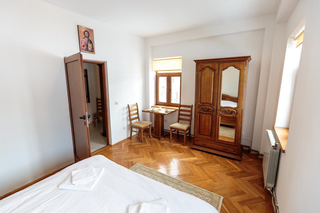 Casa Macrina Ξενοδοχείο Miclauseni Εξωτερικό φωτογραφία